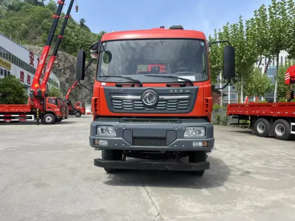 dongfeng-tianjin-6x4-12-ton-truck-mounted-crane-sany-palfinger-front-view DONGFENG Tianjin 6×4 12 Ton Truck Mounted Crane with SANY PALFINGER