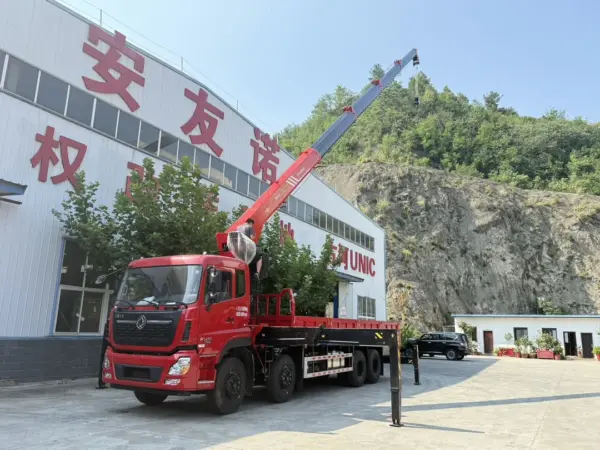 DONGFENG Tianlong 8×4 16 Ton Truck Mounted Crane with SANY SPS40000 Pro