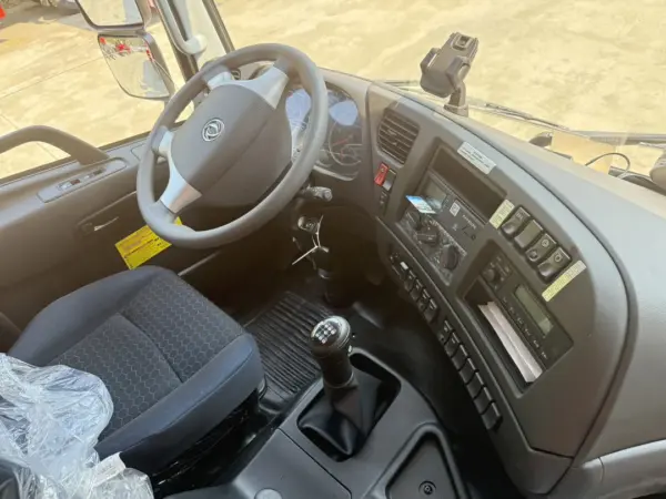 DONGFENG Tianlong 8×4 16 Ton Truck Mounted Crane with SANY SPS40000 Pro