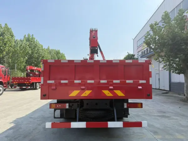 DONGFENG Tianlong 8×4 16 Ton Truck Mounted Crane with SANY SPS40000 Pro